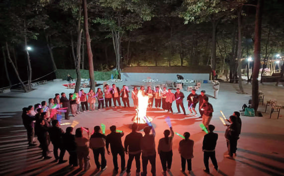 篝火晚会